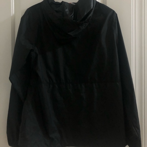 Columbia windbreaker. - Picture 4 of 4